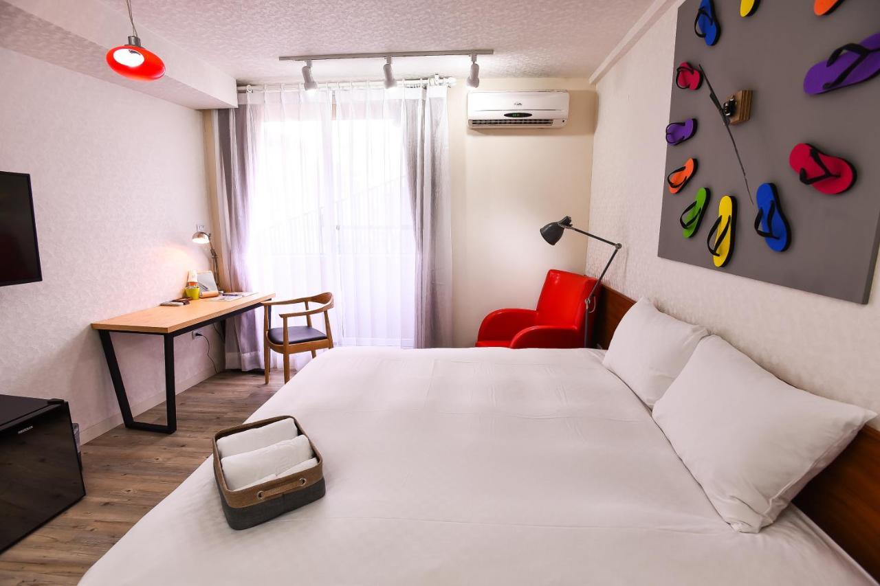 Rainbow Island Apartamento Tainan Exterior foto