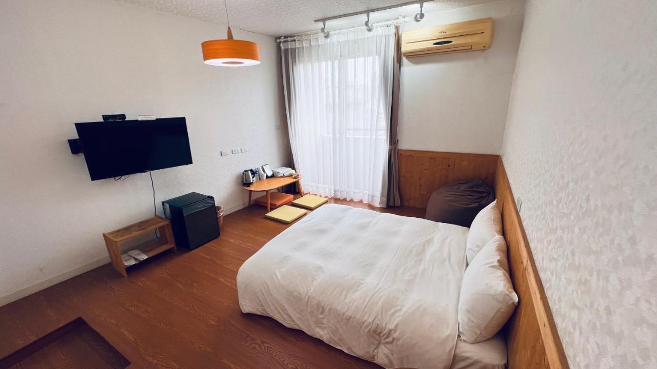 Rainbow Island Apartamento Tainan Exterior foto